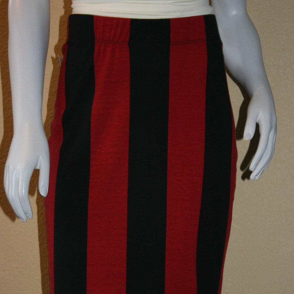 H&L Pencil skirt L NWT